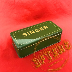 Vintage German SINGER 15 Accessories Attachments Tin Box Class 15