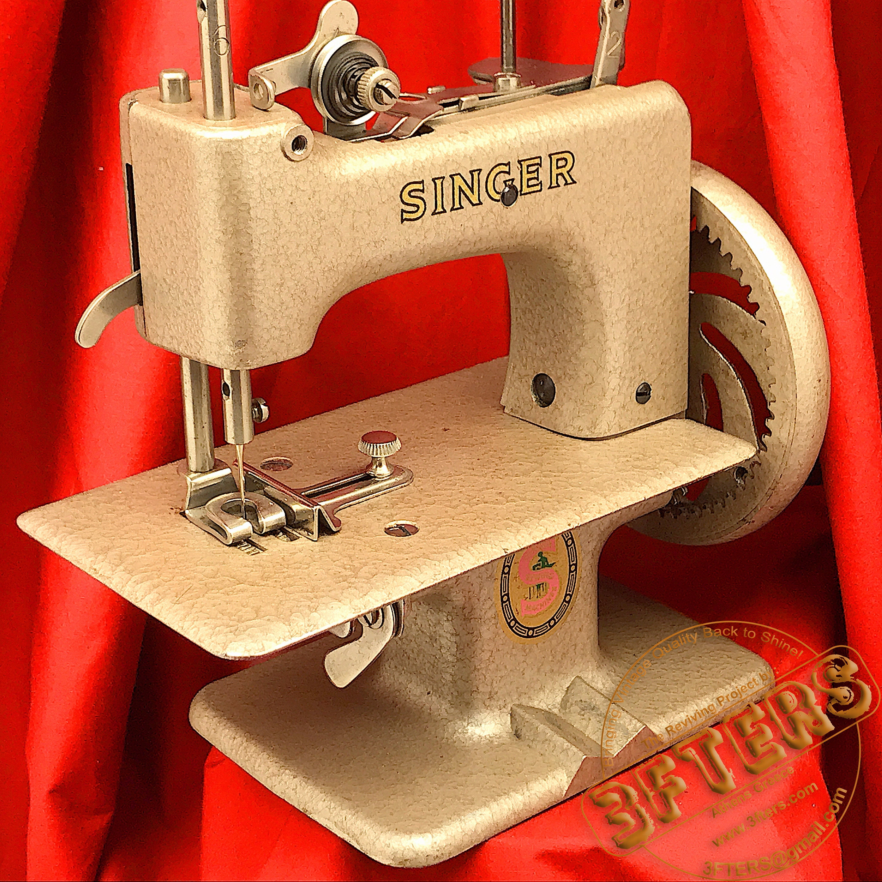 GOLD SINGER SEWHANDY 20 Child Toy Sewing Machine 20-10 Restored & Serviced  by 3FTERS 