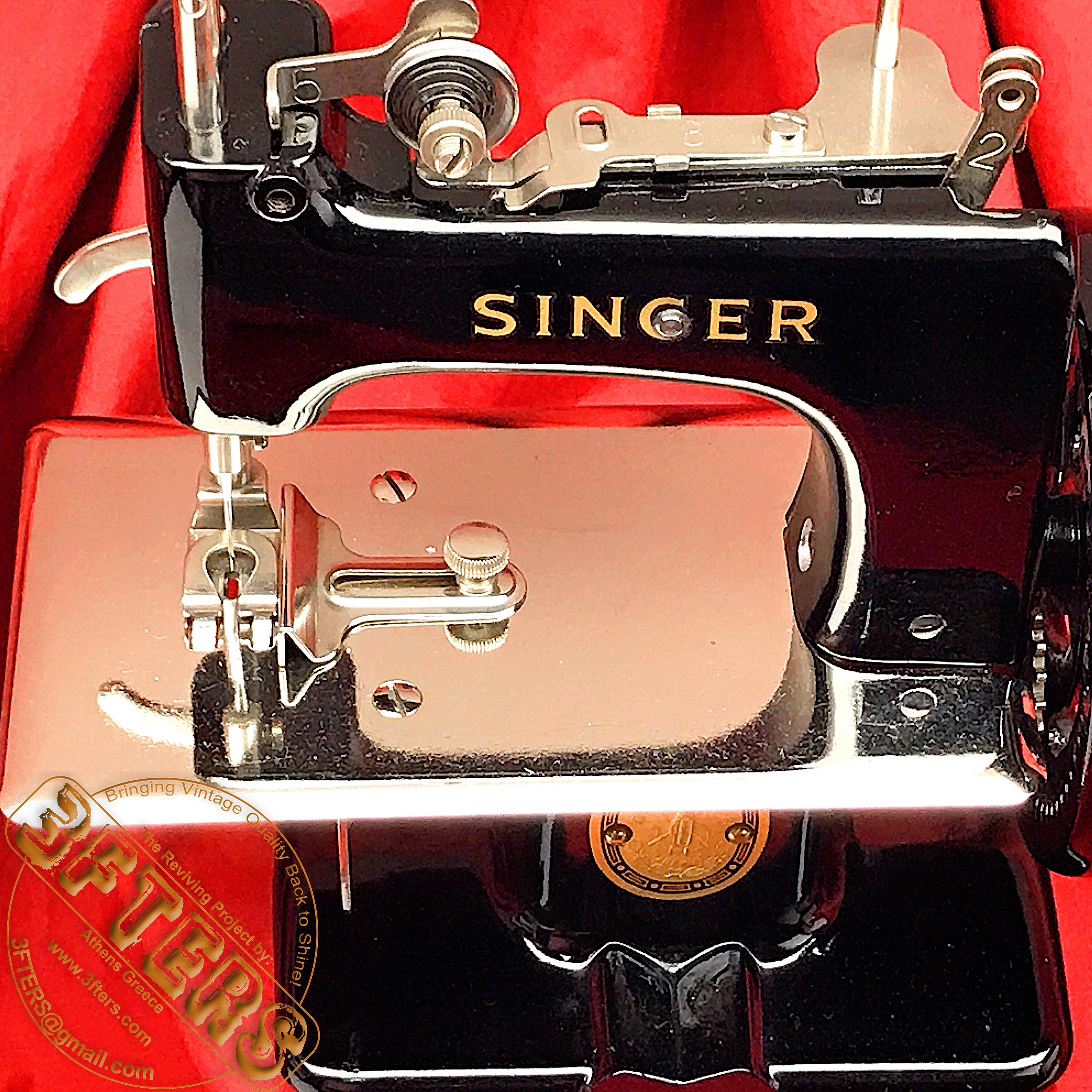 SINGER SEWHANDY 20 Child Toy Sewing Machine 20-10 Restored