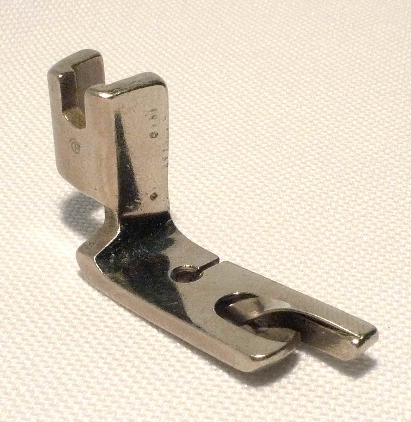 Singer Sewing Machine Rolled Hem Foot at Benjamin Handy blog