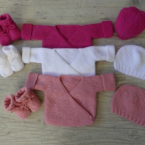 3-piece set of handmade bra, slippers and hat | Birth gift | Baby layette from birth to 3 months | Hand knitted