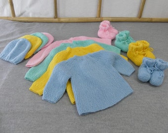 3-piece set of handmade bra, slippers and hat | Birth gift | Baby layette from birth to 3 months | Hand knitted