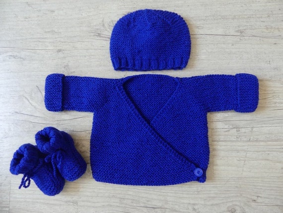 Ensemble, Naissance, Brassière bébé, ROSE, bonnet et chaussons, ensemble  tricoté main, en laine, tricot bébé, layette, modèle SUR COMMANDE