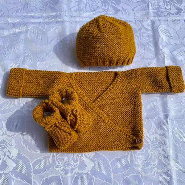 Ensemble 3 pièces brassière chaussons et bonnet fait main | Cadeau de naissance | Layette bébé naissance à 3 mois | Tricoté main