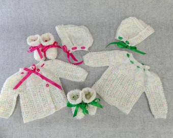 Ensemble 3 pièces brassière chaussons et bonnet fait main | Cadeau de naissance | Layette bébé naissance à 3 mois | Tricoté main