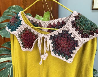 Cuello de ganchillo con punto de abuela. Cuello retro.