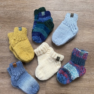 Wool kids socks . Hand knit wool socks . Cozy wool socks 6-9 month .