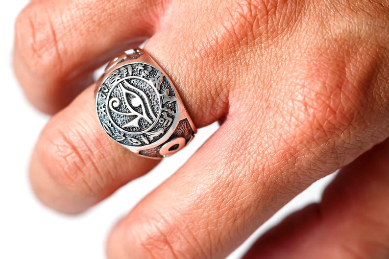 Egyptian Jewellery Hieroglyphs Eye of Horus Udjat Ankh Giza Pyramid Handcrafted Sterling Silver 925 Ring