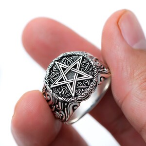 Pentagram Pentacle Wiccan Star 925 Sterling Silver Gothic Signet Ring