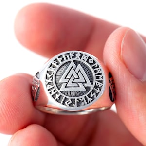 Anel de prata esterlina nórdico Valknut Viking Runas islandesas Asatru Odin