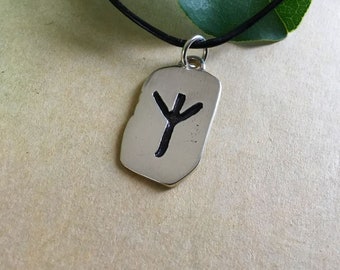 Colgante vikingo runico Algiz Futhark con letra de plata de ley 925 con acabado antiguo