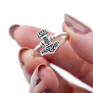 Viking Thor Hammer Mjolnir Celtic Triquetra Sterling Silver Womens Shieldmaiden Ring