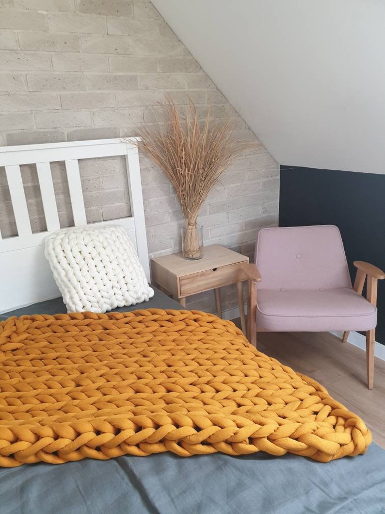 CHUNKY arm knit BLANKET Chunky VEGAN blanket Hand knitted Etsy