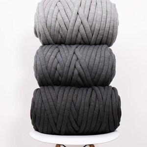 Machine WASHABLE chunky yarn, Chunky arm knit yarn, Super chunky yarn, Big giant yarn, Super chunky vegan yarn, Yarn giant