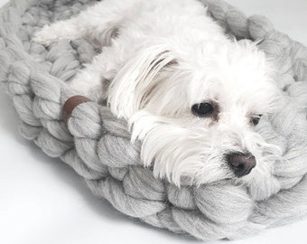 Dog Bed/Animal Bed - Handmade - Merino Wool