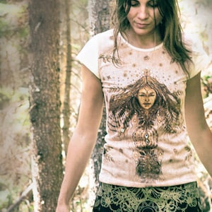 TAMINCHI VISIONS, La Lili y los COlibris - Baumwoll T-Shirt, Juan Carlos Taminchi, visionäre Kunst, Ayahuasca Visionen, Medecine Shirt