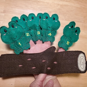 5 Speckled Frogs Finger puppets for music Education preschool Kindergarten teacher grandparent child mom