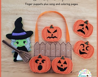 Könnte beinhalten: Fünf Filz-Fingerpuppen von Kürbissen mit verschiedenen Gesichtsausdrücken. Die Kürbisse sind orange mit schwarzen Gesichtszügen. Es gibt auch eine Filz-Hexe-Fingerpuppe, die einen Besen hält. Die Puppen sind Teil eines Sets für ein Lied und Malvorlagen. Der Text "Five Little Pumpkins" befindet sich oben im Bild.