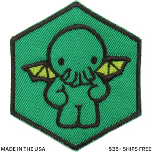 Cute Cthulhu Patch – Made in USA – 2.5&quot; x 3&quot; HP Lovecraft Patch – Horror Patch – Tabletop Gaming Patch – Gifts for Readers – Gifts Under 10
