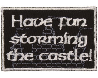 Toppa "Divertiti a prendere d'assalto il castello" - Prodotto negli Stati Uniti - Toppa "Assalto al castello" 3" x 2" - Toppa ricamata principessa - Toppa da fiaba