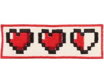 Toppa a forma di cuore HP a 8 bit – Prodotto negli Stati Uniti – Toppa per videogiochi retrò da 1,5" x 4" – Toppa per giocatori – Toppa per giacche – Toppa per jeans – Regalo per giocatori