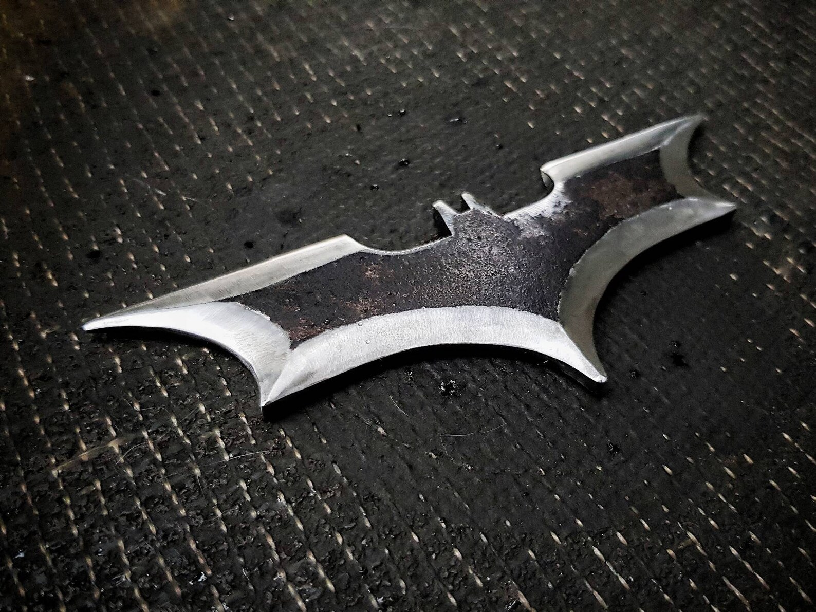 replica batarang