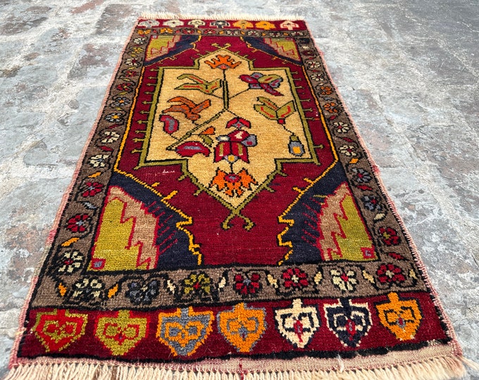 70% off 1.7 x 3.2 Ft HandKnotted Vintage Turkish Fine Rug/ Nomadic wool rug - Natural Dyed Color Home Decor Mini Rug