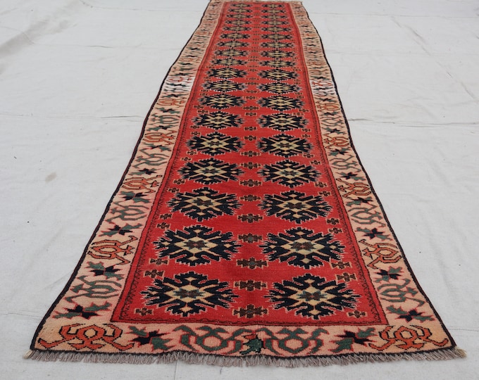 70% off 2.7 x 10.2 Ft/ super  Pakistani  Vintage 1990s Tribal  rug runner | Hand knotted tribal wool runner rug  Hallway Rug Runner