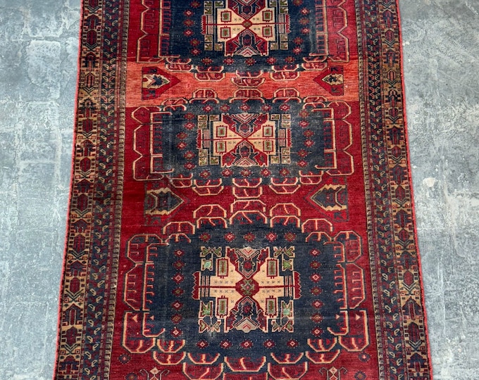 4'0 x 7'7 Hand knotted vintage Tribal Unique design wool rug