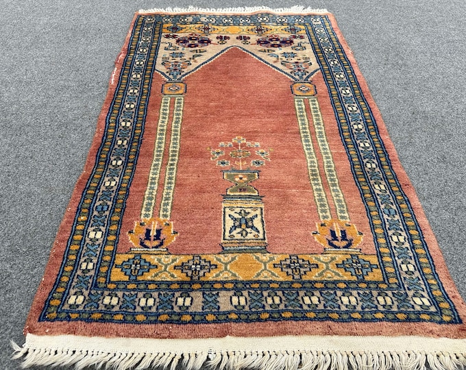 70% off pakistani bokhara Prayer wool rug - 2' x 3'5/ Vintage 1970s Small Rug