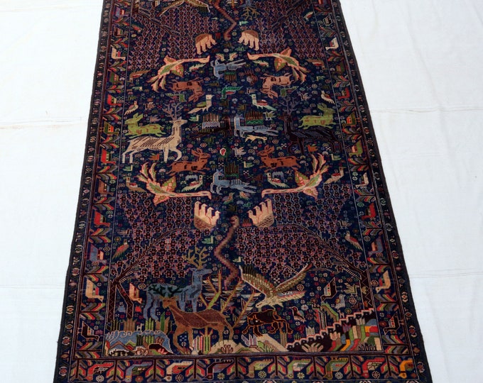 Vintage hand knotted Caucasian Pictorial rug - Tribal rug for Living room and bedroom 4'8 x 8'7