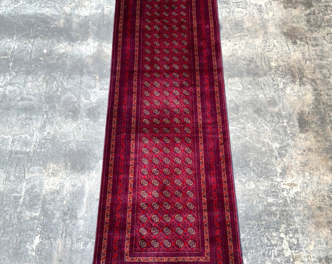 2'10 x 10'0 Beljik hand knotted super fine Khoja roshnai rug - approx 300 KPSI