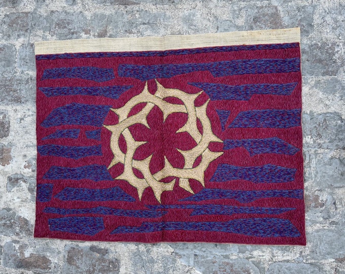 2'8 x 3'6 Turkish Suzani kilim rug