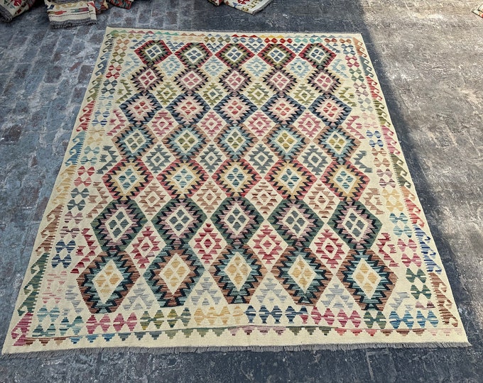 8'1 x 9'9 Afghan Modern Classic handwoven kilim rug - kilim for bedroom and Living room - ideal size for any room - Tribal kilim rug