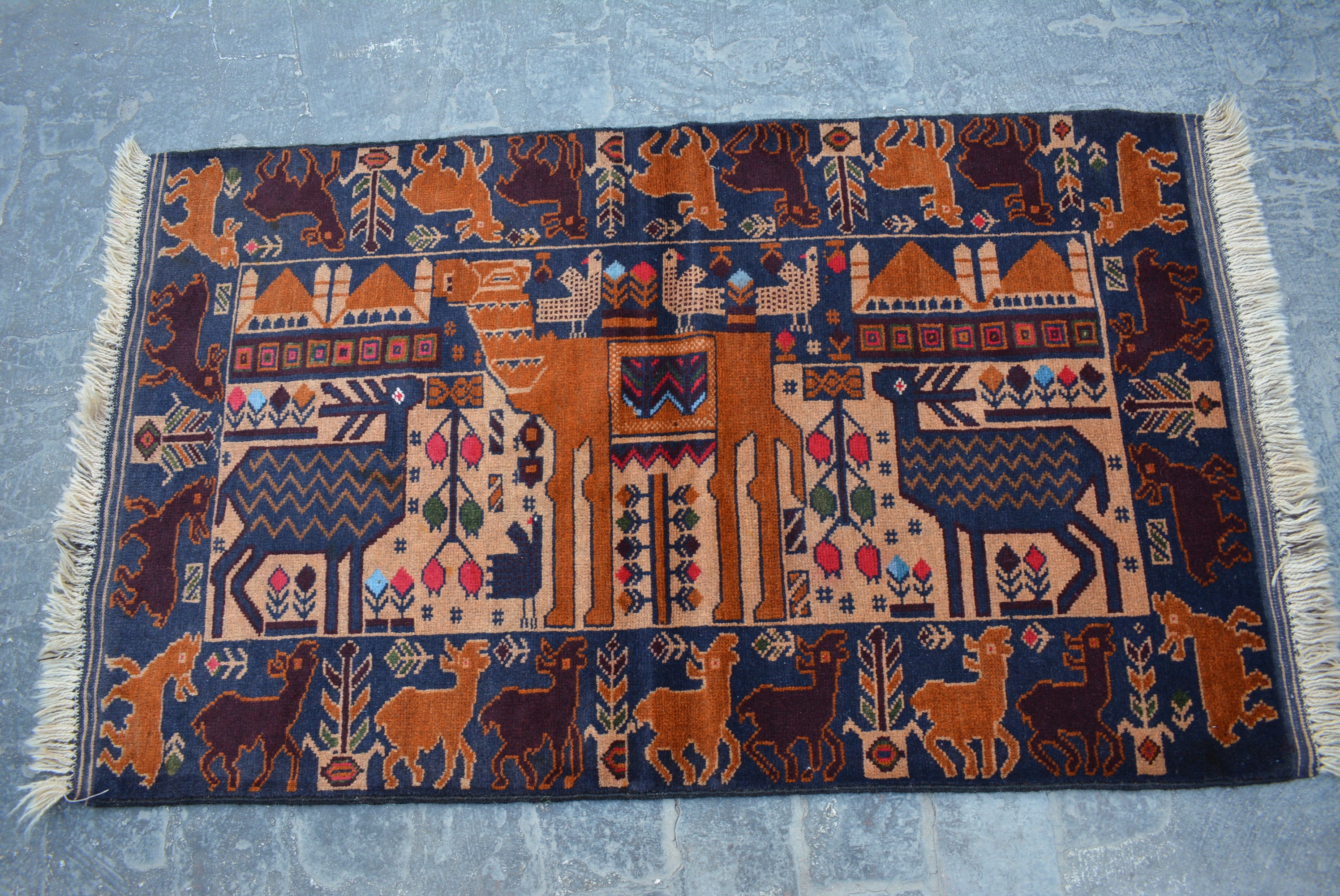 Pictorial Decorative Rug Runner Vintage Afghan Traditional Vintage Rugs