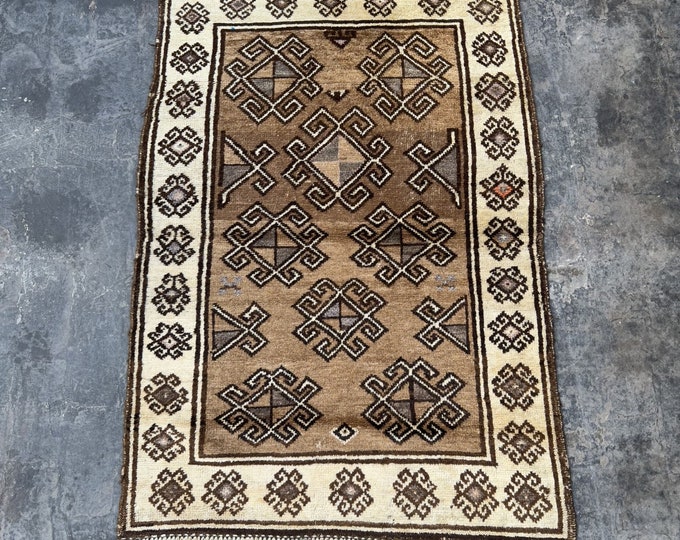 3'8 x 5'2 small vintage hand knotted Kuchi Baluchi rug