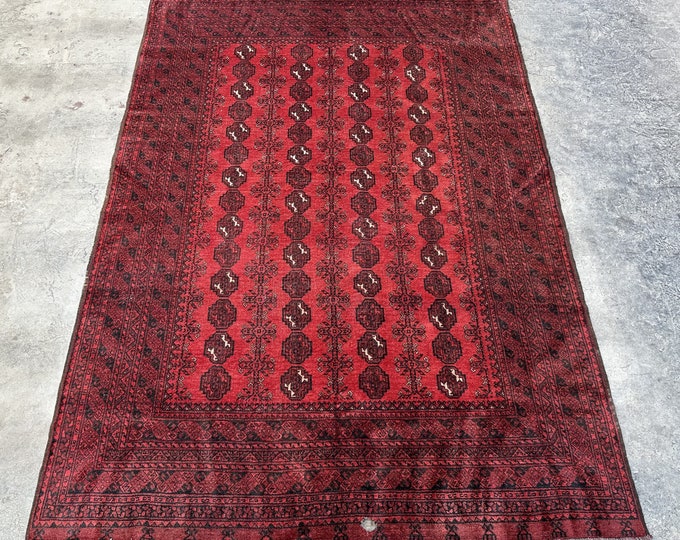 Vintage Hand-knotted Tribal wool Area rug - Afghan Baluchi 6'8 x 9'8 Carpet