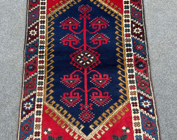 70% off 2.4 x 4. Ft/ Vintage 1980s  Turkish Wool rug | Turkish Nomadic Prayer rug | handmade wool rug Gergeous Wool   rug