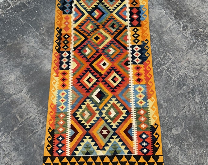 Handmade Tribal Contemporary kilim rug