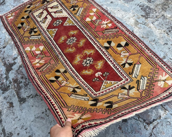 70% off 2.8 x 4.7 Ft/ Vintage 1970s  Turkish Prayer Wool rug | Turkish Nomadic Prayer rug | handmade wool rug Gergeous Wool Prayer  rug
