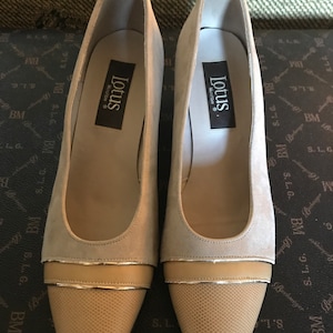 Jane Vintage Beige Suede Lotus Pumps, Slip Ons