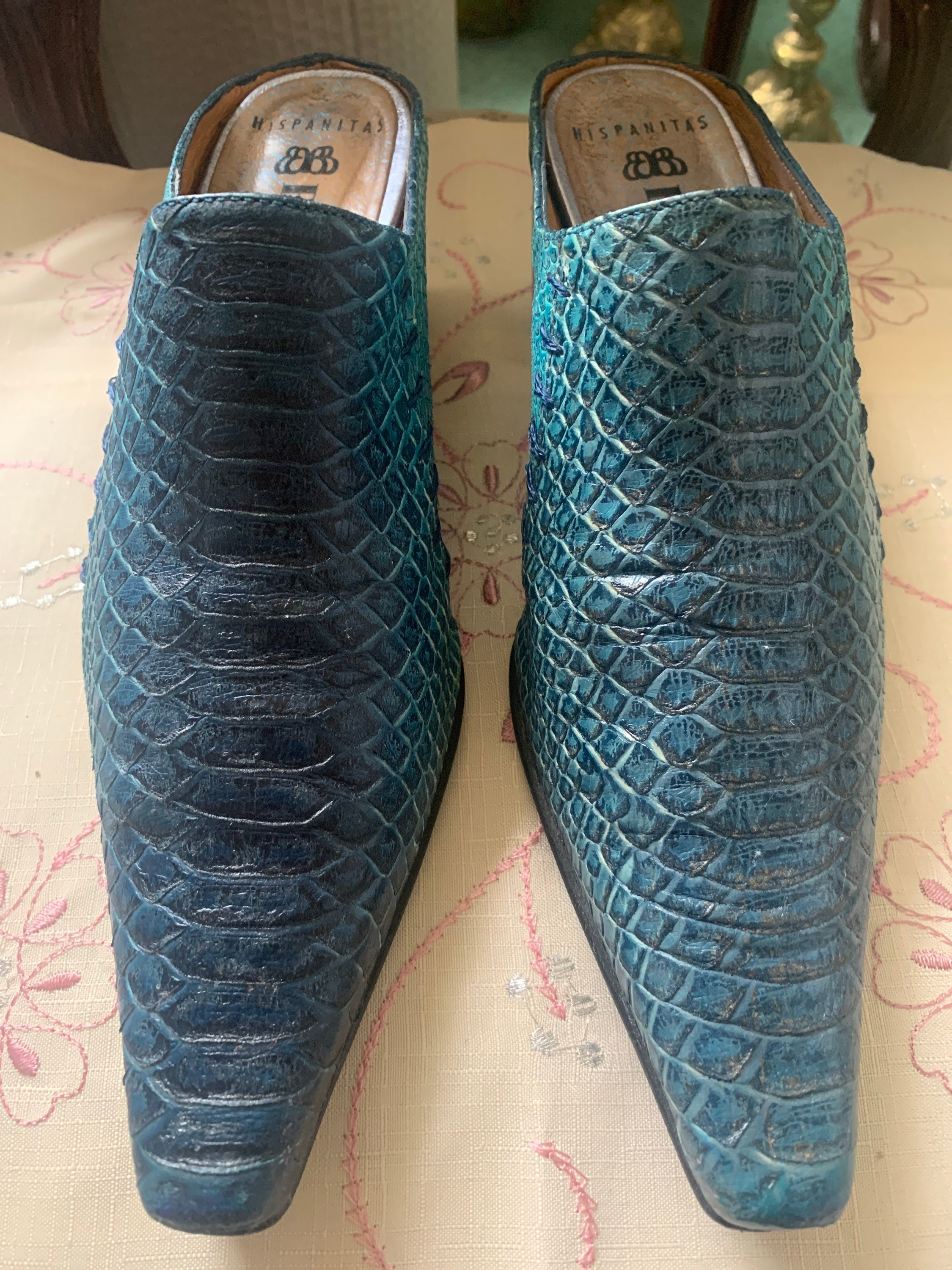 Blue snakeskin shoes best sale