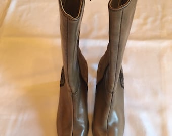 Vintage Ladies Suede Leather Boots