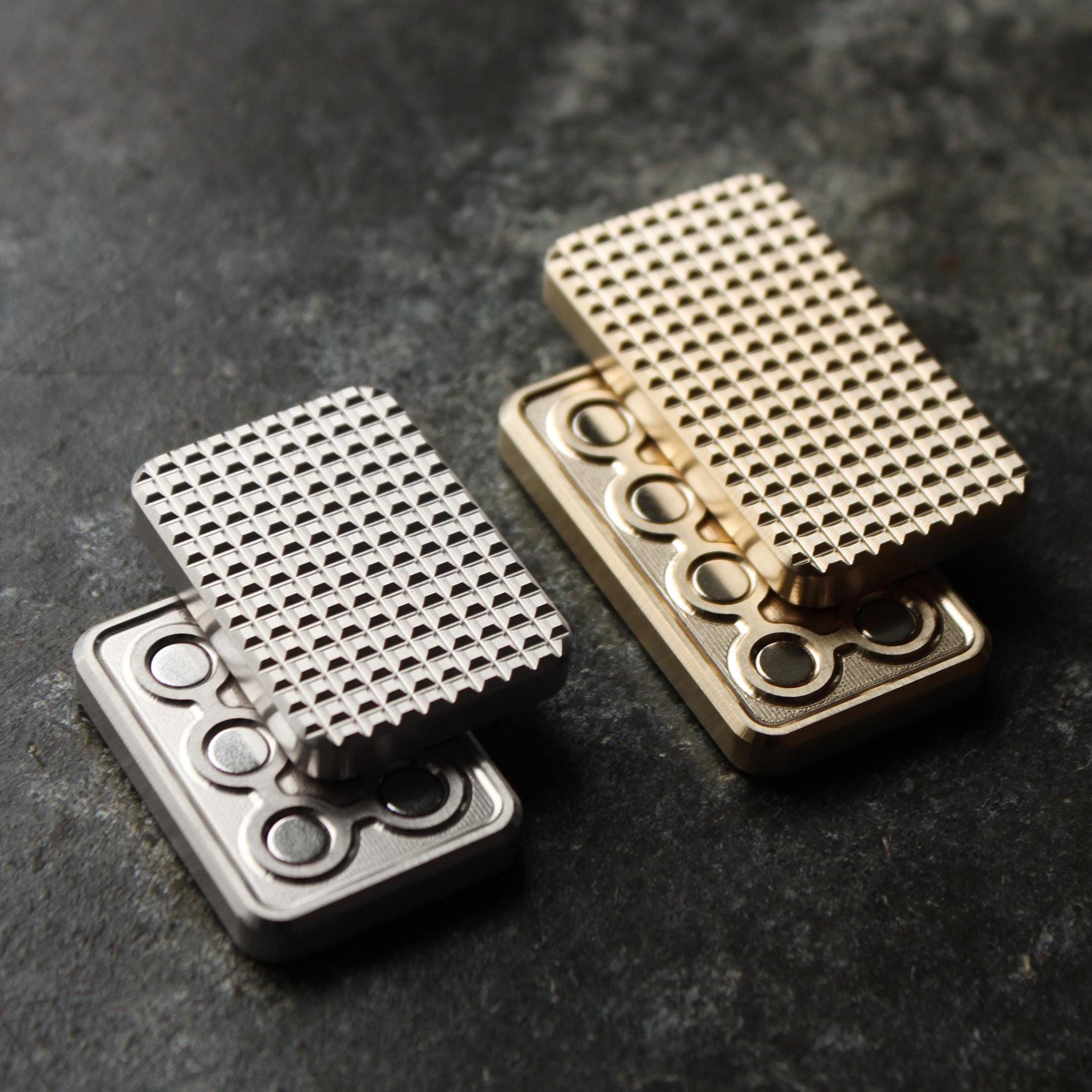 Metal fidget slider - Etsy 日本