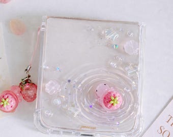 Luminous Wave Strawberry turtle Galaxy Z Flip7/6/5/4/3 case