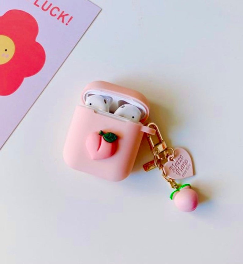 Peach airpod case + keychain set airpod1, airpod2 