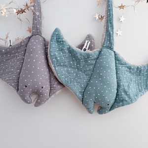 Baby Tröster, STINGRAY Tier Lovey, Doppel Gauze Baumwolle Ozean Spielzeug, Kuschelweiches Meerestier, Blauer Doudou Stingray, Neues Baby Geschenk Bild 1