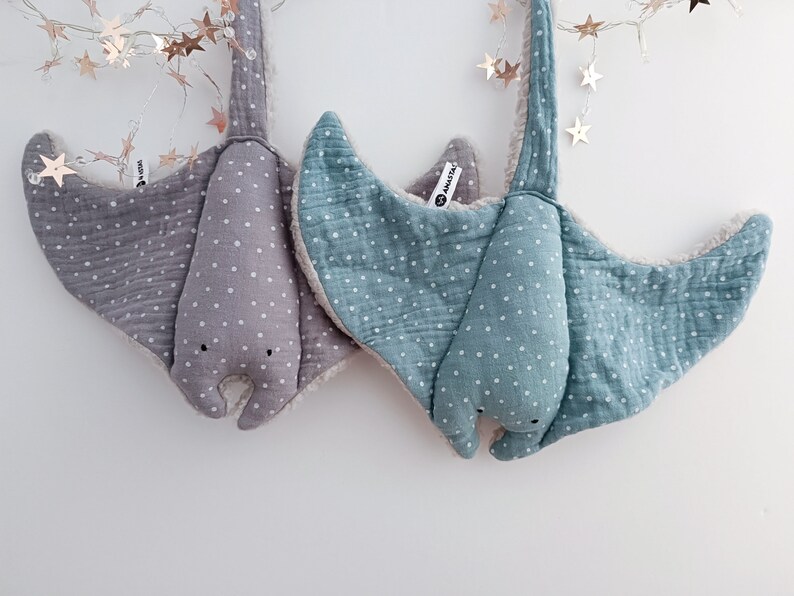 Baby Tröster, STINGRAY Tier Lovey, Doppel Gauze Baumwolle Ozean Spielzeug, Kuschelweiches Meerestier, Blauer Doudou Stingray, Neues Baby Geschenk Bild 1