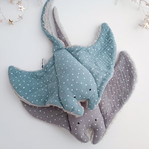 MANTA RAY Baby Comforter, STINGRAY Animal Lovey, Double Gauze Cotton Ocean Toy, Cuddle Soft Sea Animal, Blue Doudou Stingray, New Baby Gift image 5