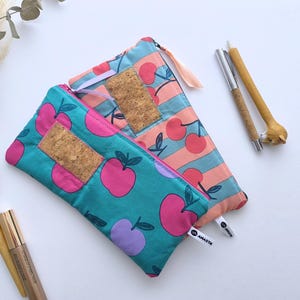 Astuccio Apple Pencil personalizzato, astuccio con cerniera a forma di ciliegie, astuccio imbottito con motivo a frutta, regalo di ringraziamento per l'insegnante, piccolo astuccio per il trucco, astuccio grande per matite